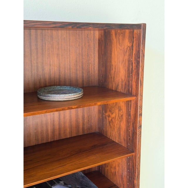 Brown 1960s Danish Rosewood Bookcase by Carlo Jensen for Hundevad MCM Shelving Unit Denmark For Sale - Image 8 of 10