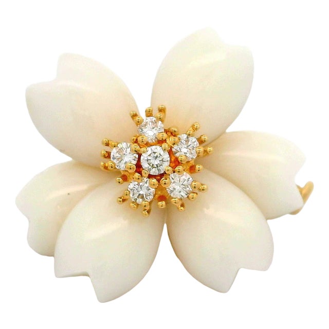 White Onyx Diamond 18k Yellow Gold Flower Brooch For Sale