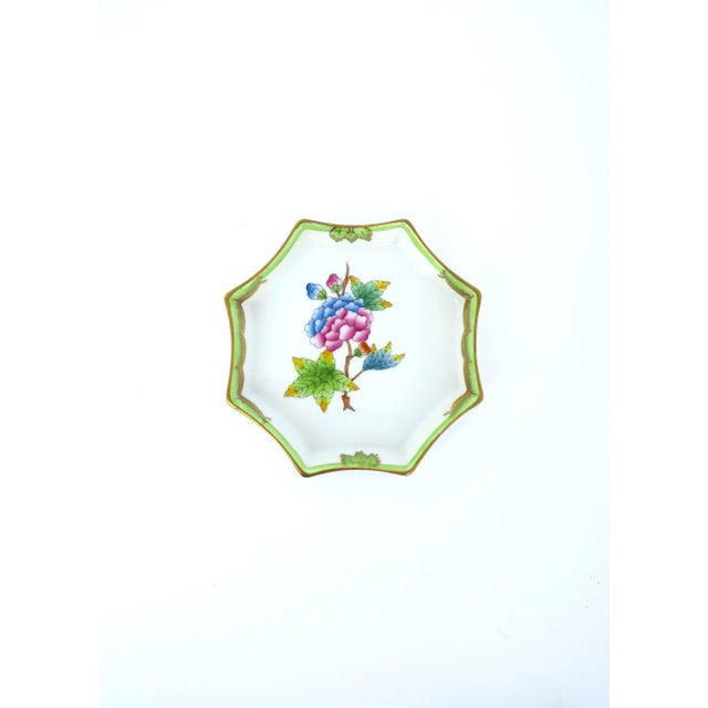 A very beautiful hand painted octagonal porcelain jewelry dish vide-poche from luxury maker Herend, circa 20th century,...
