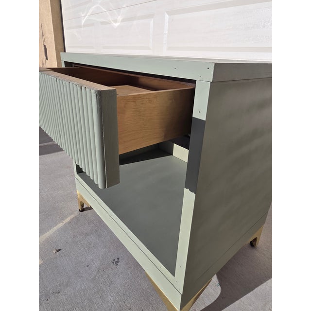 Late 20th Century Campaign Style Sage Green Nightstand W/ Gold Accents – Modern Fluted Front For Sale - Image 4 of 6