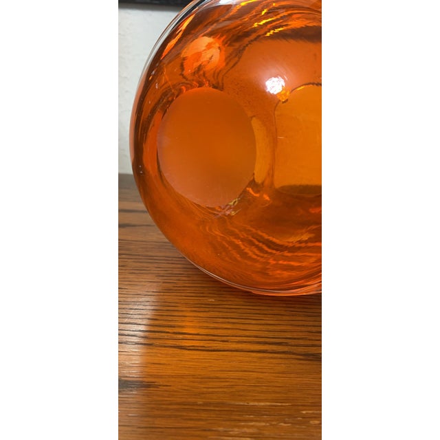 Vintage Murano Style Orange Art Glass Bowl – Sculptural Swirl Ribbed Centerpiece For Sale - Image 4 of 8