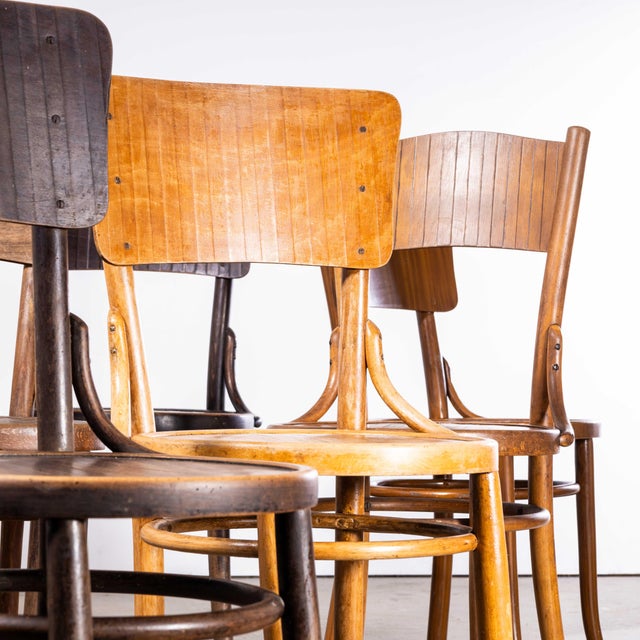 1940’s Bentwood Debrecen Panel Back Dining Chairs – Mixed. The chair is what we call a standard shape of classic ‘Panel...