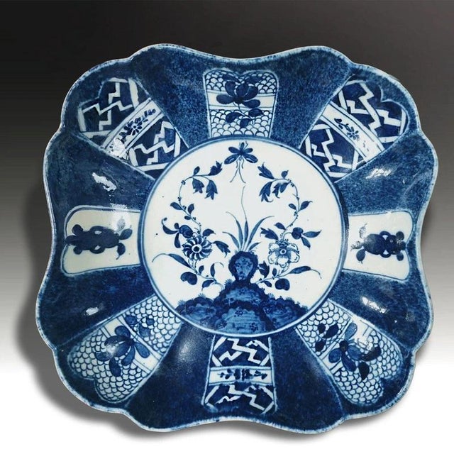 A fine 18th-century Worcester dish decorated in the attractive “Rose-Centred Spray” pattern and dating to circa 1765–1770....