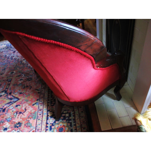 Wood Antique Victorian Carved Walnut Red Velvet Tufted Love Seat For Sale - Image 7 of 14