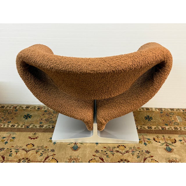 Textile Pierre Paulin for Artifort Ribbon Chair + Ottoman, Set For Sale - Image 7 of 12