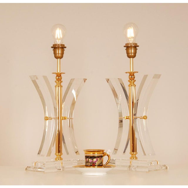 Charles Hollis Jones Vintage Table Lamps Crystal Gold Acrylic Kuatra Spainish Lamps Mid Century Perspex a Pair For Sale - Image 4 of 9