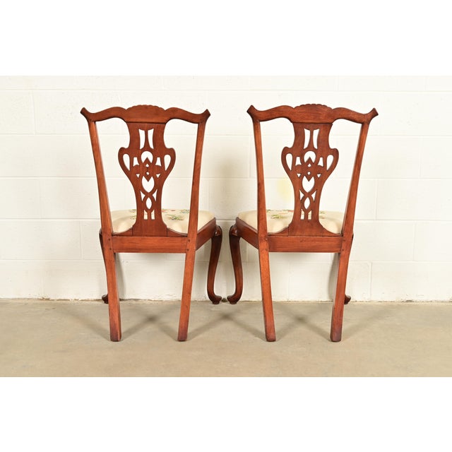 Baker Furniture Style Georgian Carved Mahogany Side Chairs or Dining Chairs, Pair For Sale - Image 12 of 13