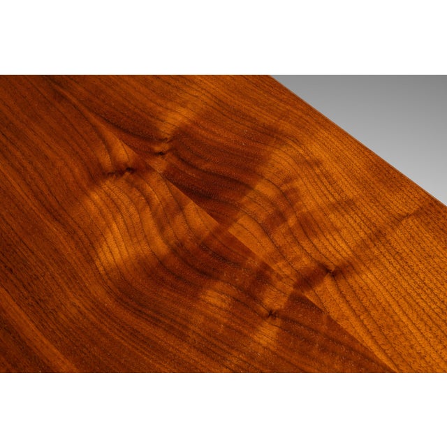 Substantial Handmade Minimalist MCM Custom-Made Studio / Gallery Bench in Walnut, Usa, C. 1980s For Sale - Image 9 of 18
