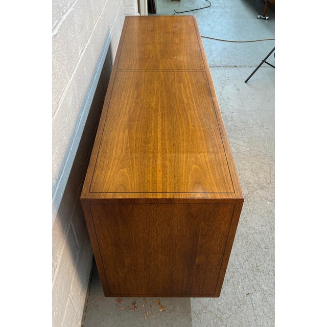 Brown Mid-Century Early American of Martinsville Long Walnut Dresser For Sale - Image 8 of 17