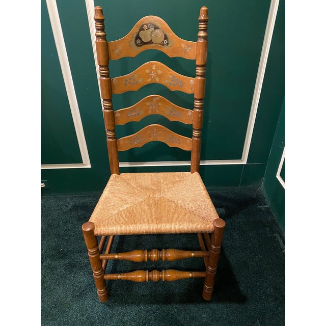 Auburn Late 20th Century Heirloom Maple Ladderback Side Chair – Colonial Style With Rush Seat For Sale - Image 8 of 8