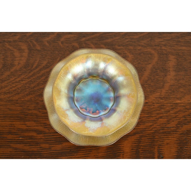 Louis Comfort Tiffany Favrile Iridescent Art Glass Ruffled Edge Finger Bowl With Underplate For Sale In South Bend - Image 6 of 11