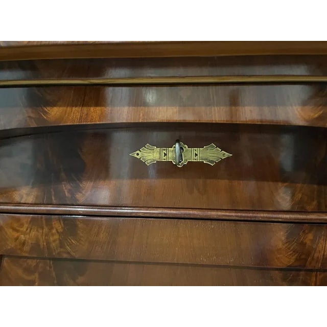 Small Chest of Drawers in Pyramid Mahogany For Sale - Image 6 of 7