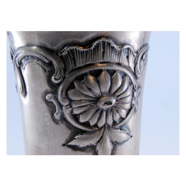 Silver Cup with Flower and Leaf Edge Reliefs For Sale - Image 3 of 10