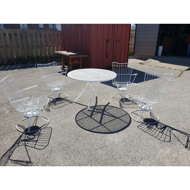 Vintage Homecrest Style Mesh Table With 4 Matching Chairs For Sale In Saint Louis - Image 6 of 11