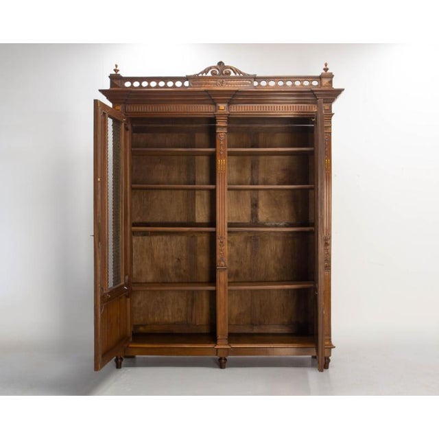 Louis XVI French Exotic Wood Wire-Mesh Bookcase, 1890 For Sale - Image 4 of 13