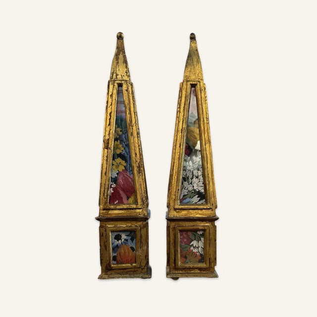 Pair of Florentine Gilded Wood and Glass Paneled Obelisks For Sale - Image 4 of 7