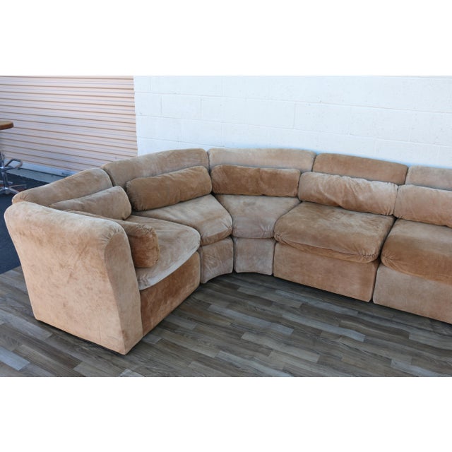 Vintage 1970s 7-Piece Modular Suede Leather Sectional Sofa, Curved Lounge Seating For Sale - Image 4 of 18
