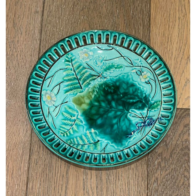 1960s Majolica Style Serving Dish For Sale - Image 4 of 4