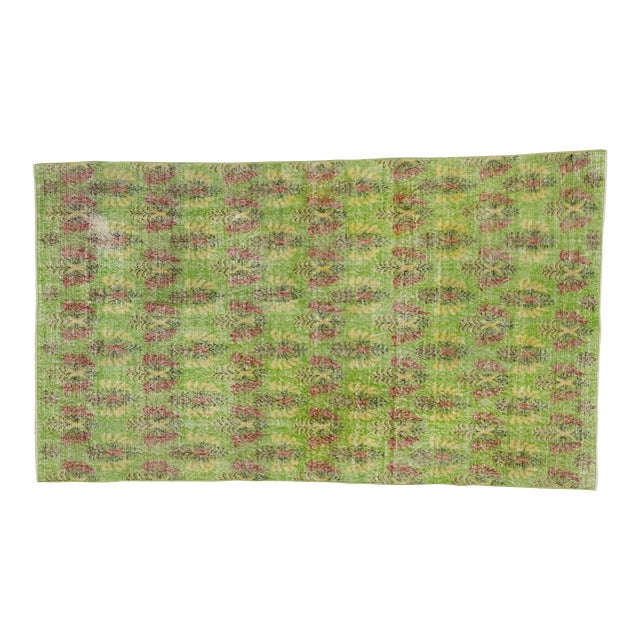 Green Turkish Deco Rug - 4′7″ × 8′ For Sale