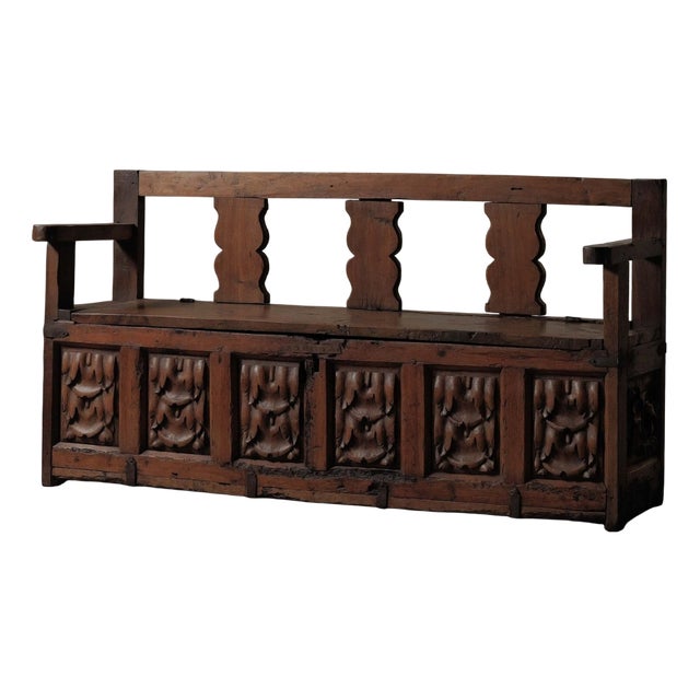 Carved Wood Storage Bench, 18th Century For Sale