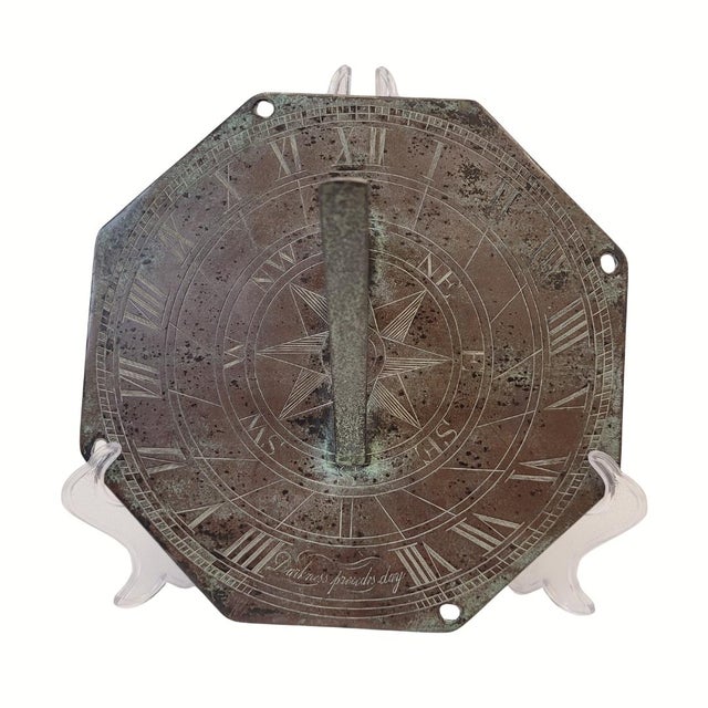 Sundial in Patinated and Engraved Bronze, 1720 For Sale - Image 14 of 14