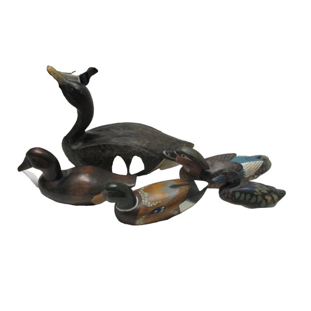 Cabin 1970s Wooden Mallard Ducks Carved Hand-Painted Realistic Cabin/Den/Desk Decor, Set of 5 For Sale - Image 3 of 3