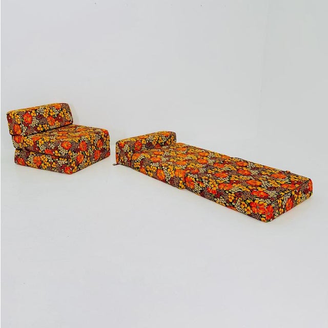 Mid-Century Space Age Lounge Chair with Floral Pattern, Germany, 1980s For Sale - Image 3 of 10