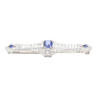 Mid 20th Century Platinum 950 Natural Sapphire and Diamond Brooch For Sale