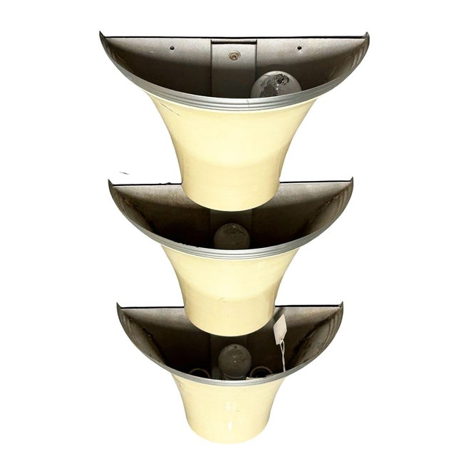 1930s Large 2' Grand Streamline Enameled Spun Aluminum 3 Tier Wall Sconce For Sale - Image 5 of 7