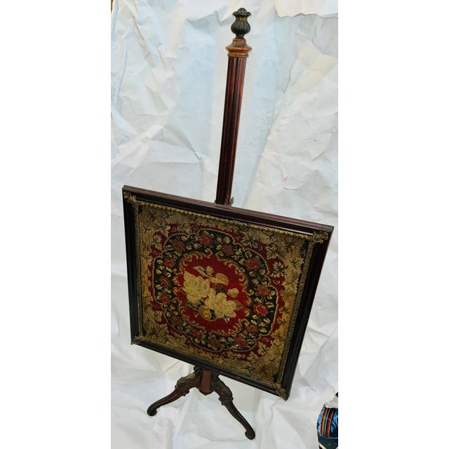 Late 19th Century Victorian Walnut Fire Screen With Needlepoint Front Adjustable Mechanism Tripod Base For Sale - Image 4 of 12