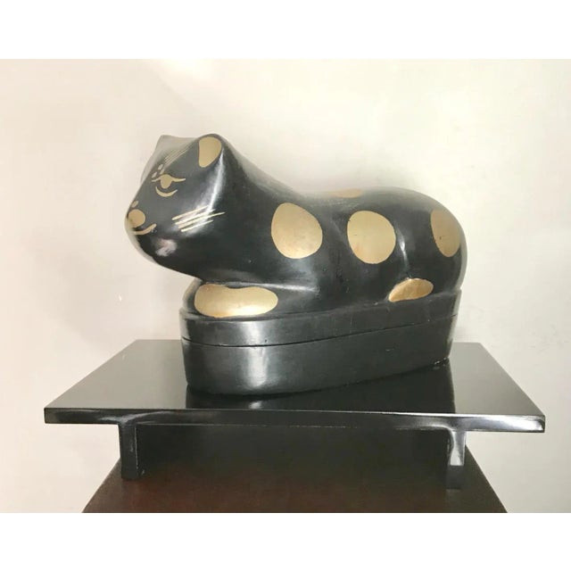 Gold and Black Lacquer Vintage Wooden Cat Pillow Box on Stand For Sale - Image 9 of 9
