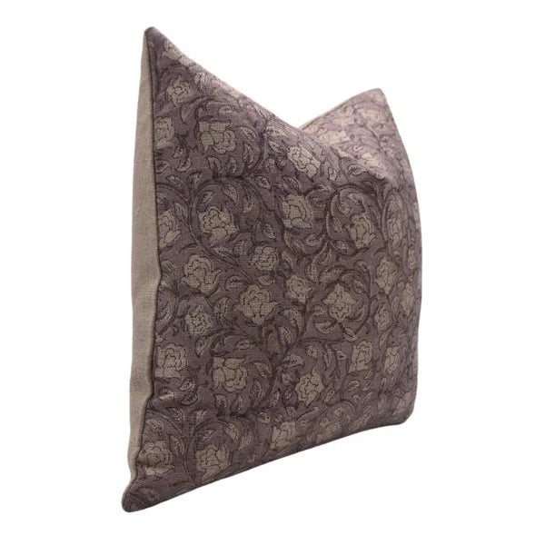 Enhance your space with the timeless charm of the Amritvela print cushion cover from Fabdivine. Crafted from Thick linen,...