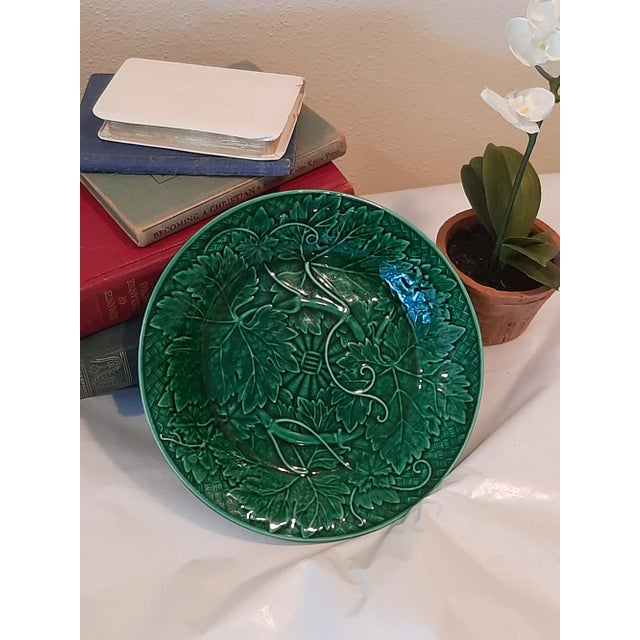 Late 19th Century Vintage Green Wedgwood Majolica Basket Weave Plate For Sale - Image 5 of 8