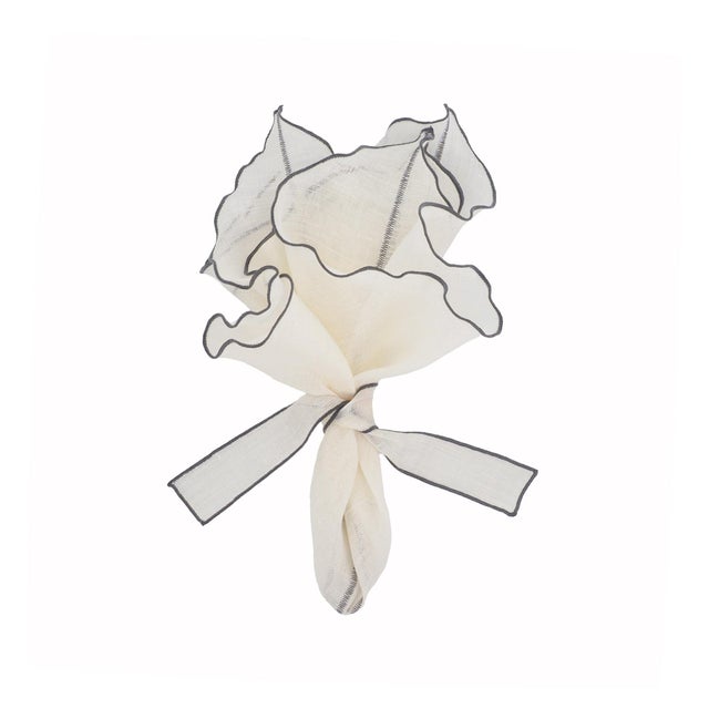 Milano Linen Napkins With Charcoal Ruffled Edges, Set of 4 For Sale In Miami - Image 6 of 10