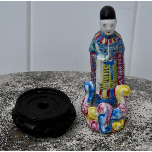 Vintage Chinese Famille Rose Porcelain Figurine Scholar Court Figure Wood Stand For Sale - Image 14 of 15