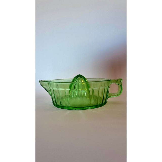Indiana Glass Company 1930s Uranium Glass Juice Reamer For Sale - Image 4 of 5