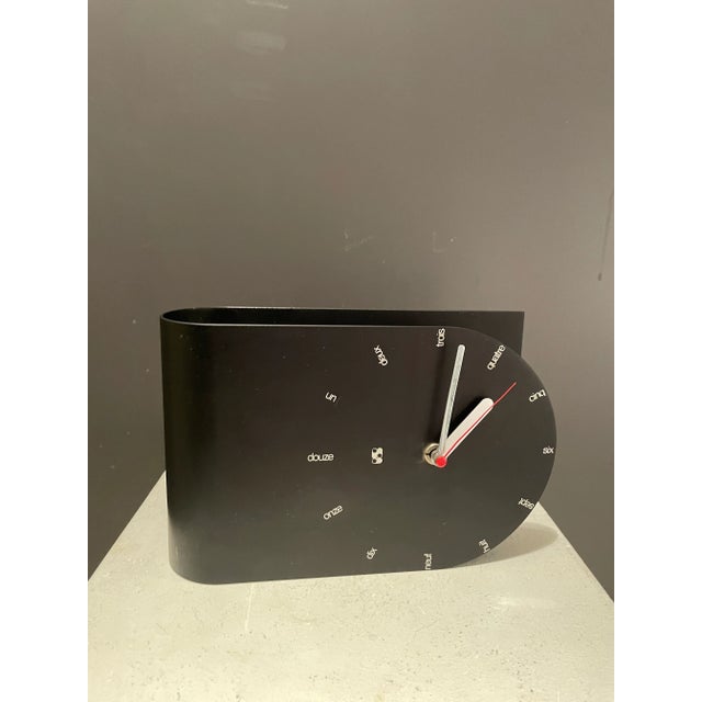 1980s Vintage Table Clock, 1980 For Sale - Image 5 of 8