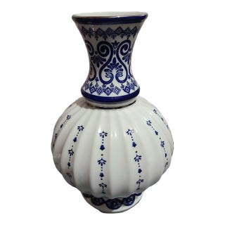 Vintage MCM 1990s Floral Design Blue and White Vase, Handmade Chinese Porcelain Flower Vase For Sale