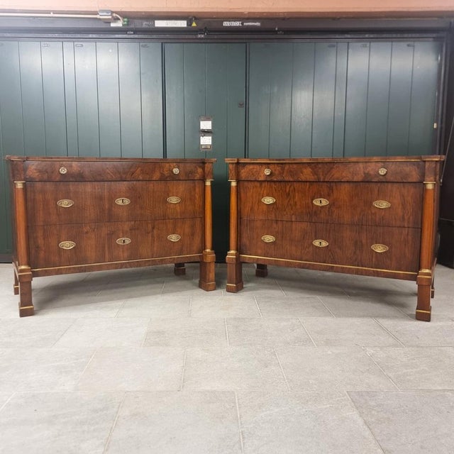Empire Elegance: a pair of chests of drawers of rare refinement The beauty of early 19th century cabinetmaking art takes...