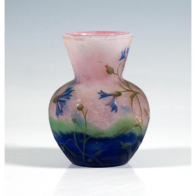 Art Nouveau Cameo Vase from Daum Nancy, France, 1910 For Sale - Image 4 of 7