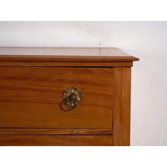 Brown Antique Biedermeier Chest of Drawers with Flower-Shaped Hardware, 1850s For Sale - Image 8 of 11