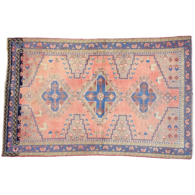 1970s Vintage Persian Viss Accent Rug- 3′2″ × 5′1″ For Sale