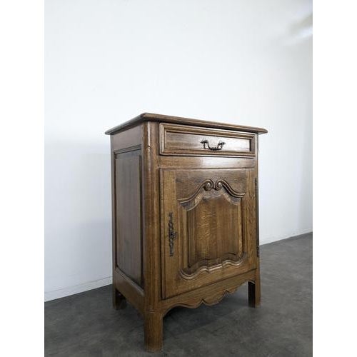 Norman Jam Cupboard in Oak, in Very Good conditions.
