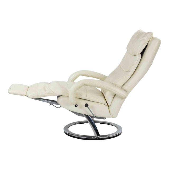 Vintage White Leather Cortina Chaise Longue, 1990s For Sale