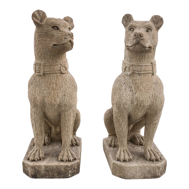 Late 20th Century Pair of English Style Cast Stone Guardian Dog Statues For Sale
