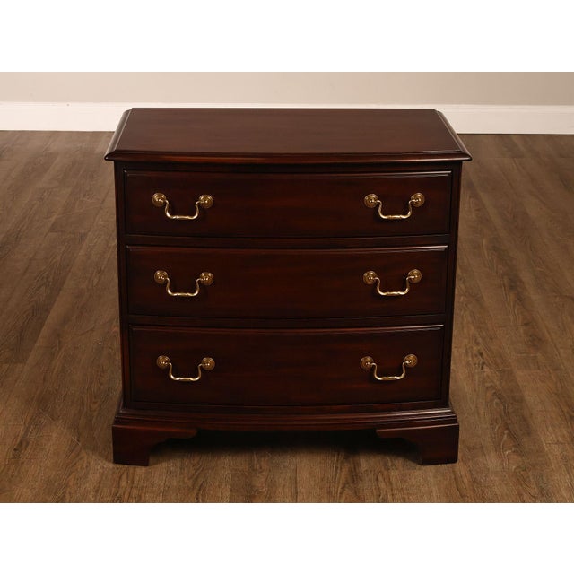 Henkel Harris Chippendale Style Pair Of Mahogany Bowfront Three-Drawer Nightstands For Sale - Image 14 of 18