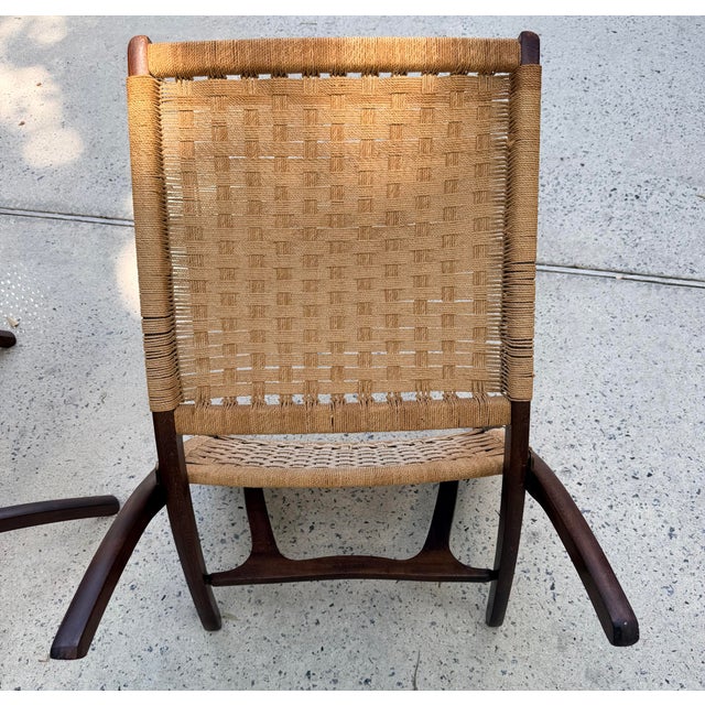 Brown Hans Wegner Style Folding Rope Chairs Mid Century Modern Lounge Chairs Pair For Sale - Image 8 of 14