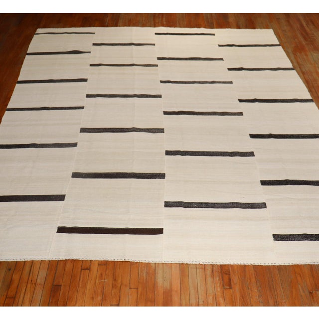 Late 20th Century White Brown Room Size Turkish Kilim - 10'7" x 13'2" For Sale - Image 17 of 18