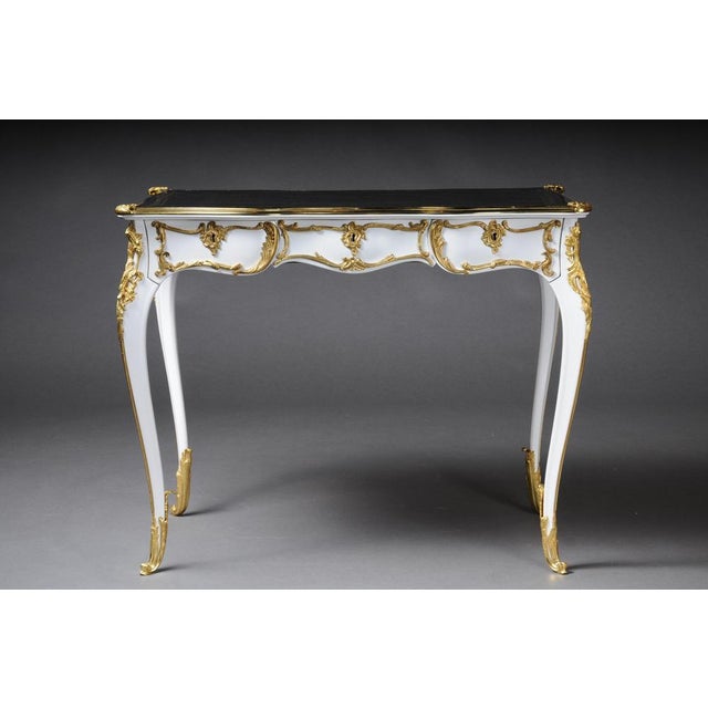 20th Century Louis XV White Writing Desk For Sale - Image 4 of 18
