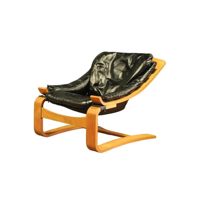 Seat height: 38cm at front Width of seat: 47cm Depth of seat: 48cm Height to arms: 42cm I have official proof of...